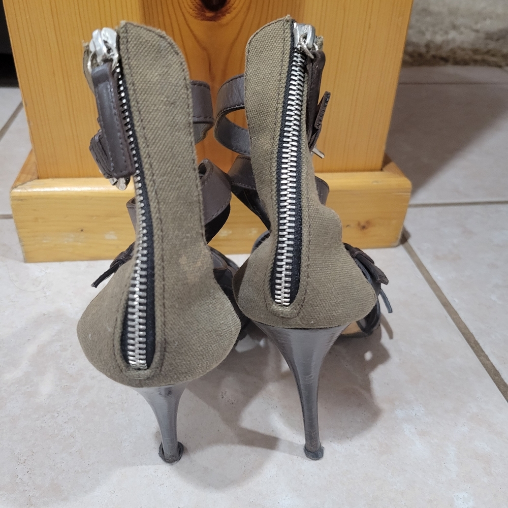 Giuseppe Zanotti strappy heels - Picture 2 of 7